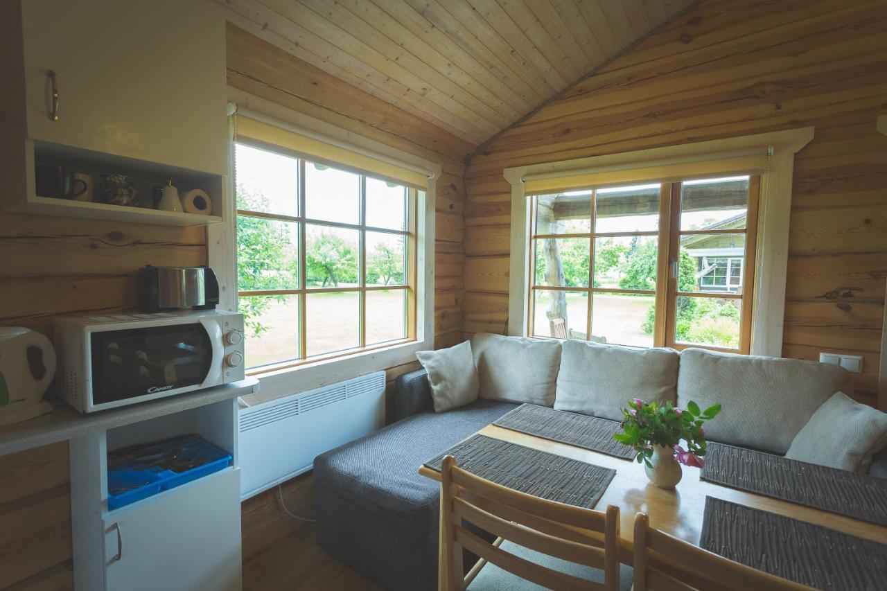 Arina Cottages Nasva Exterior photo